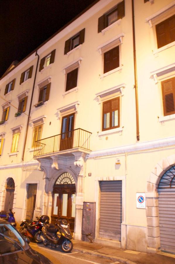 Mansarda Puecher Triest Exterior foto